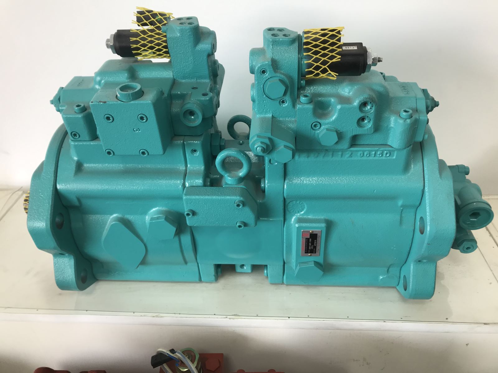 Construction Machinery Parts Eddie Hydraulic pump for DH225-7 DH215-7 K3V112DT Excavator parts